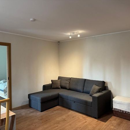 Dikol Two-Room Apartment-Self Check-In & Free Parking Near City Center Talin Exterior foto
